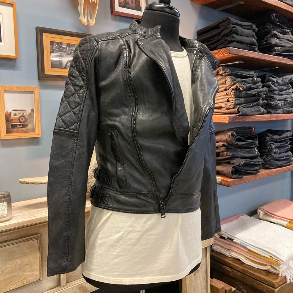 Women’s biker motorcycle leather jacket